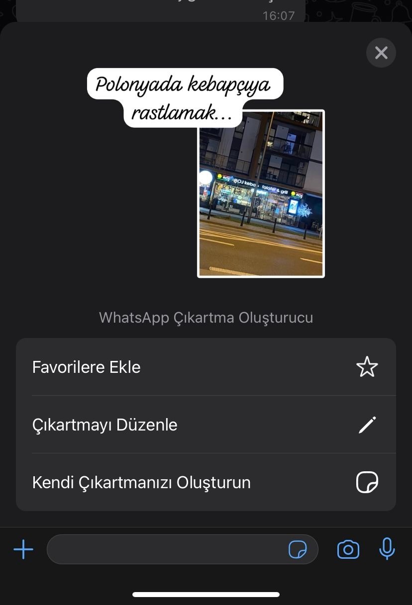 WhatsApp&#8217;tan beklenen özellik 2024&#8217;te geldi: Artık Çıkartma oluşturulabiliyor 1.Resim